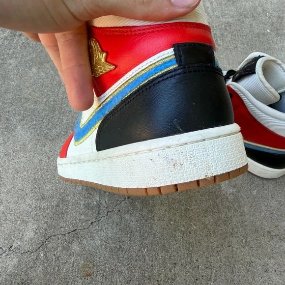 Nike Air Jordan Women's 1 Mid Let(Her)Man DC1426-100 High Top Sneaker Shoes 10.5 - Picture 5 of 8